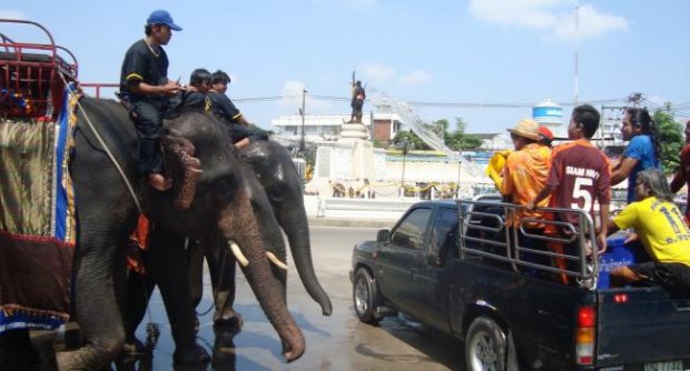 ททท. ชวนเล่นสงกรานต์“ถนนซะกราวสะเร็น” ปลอดภัย ไร้เหล้า แบบชาวสุรินทร์เหลา